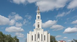 Włączono wpłatomat w kościele na Placu Szembeka!