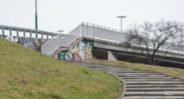 Wandale mogą, ale kibice Legii Warszawa nie? Może wiadukt stracił gwarancję
