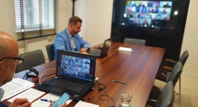 Konwent powiatów odbył się online