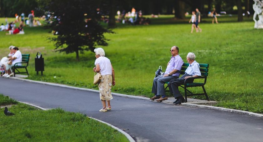 Szczecinek. Są dodatkowe pieniądze na opiekę nad seniorami
