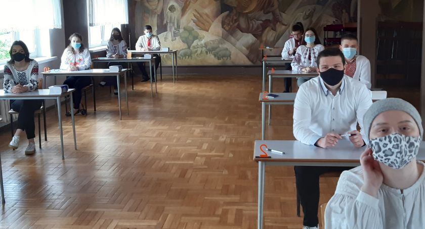 Matury w Białym Borze. Część uczniów dotarła na nie z Ukrainy