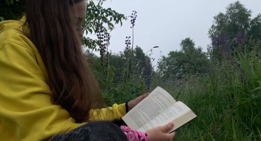 Czym jest samotność? Wiktoria ze „Społecznej” stworzyła film i odbierze nagrodę