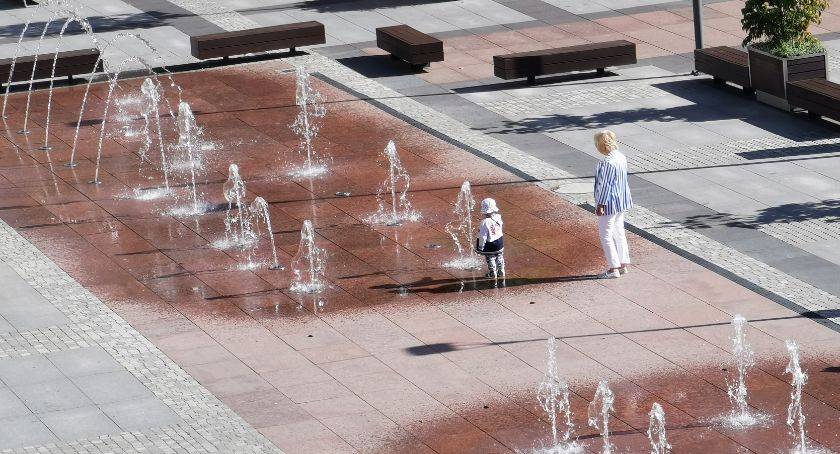 Fontanna na placu Wolności powróciła