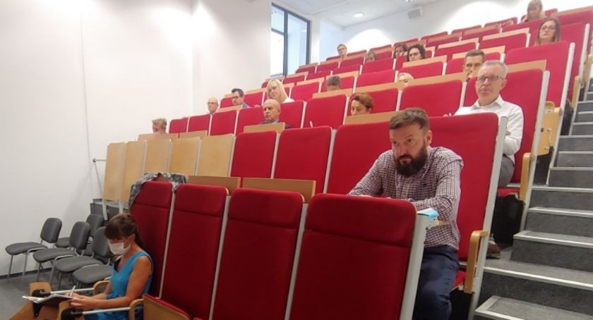 Spotkanie dyrektorów szkół z sanepidem