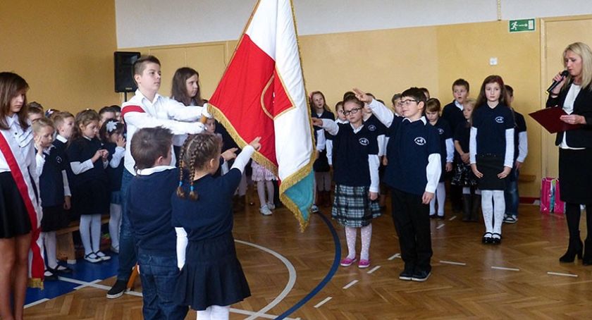 Koronawirus uderza w szkoły. W podstawówkach w Szczecinku dużo zmian