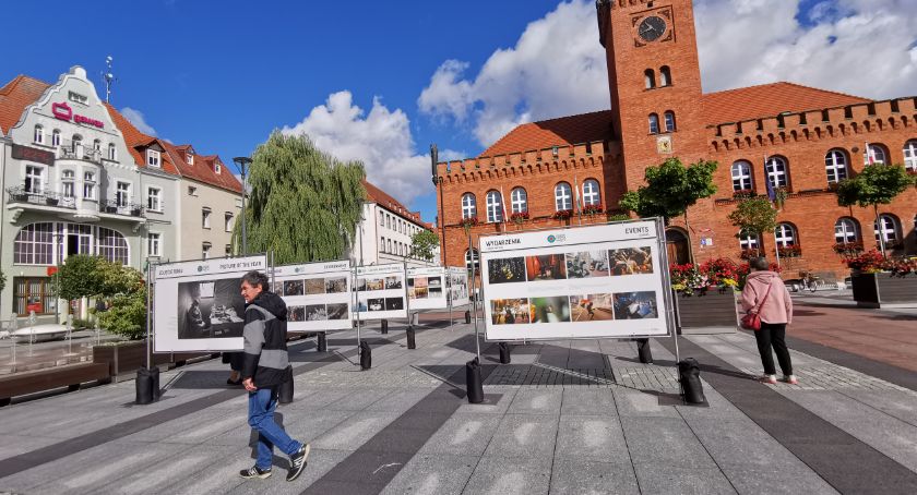 Grand Press Photo na placu Wolności w Szczecinku
