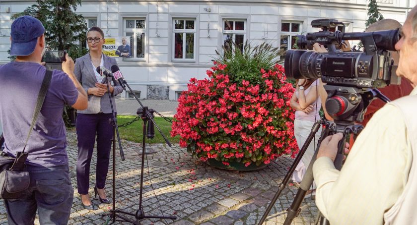Szczecinek w akcji „Pod biało-czerwoną”. Maszt z flagą ma stanąć przy pomniku marszałka Piłsudskiego