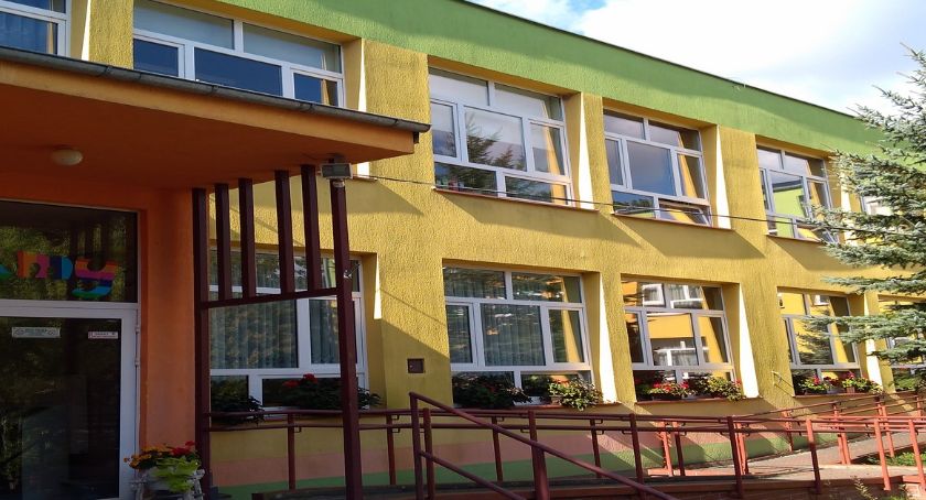 Ośrodek na Świątkach przechodzi w tryb nauki zdalnej