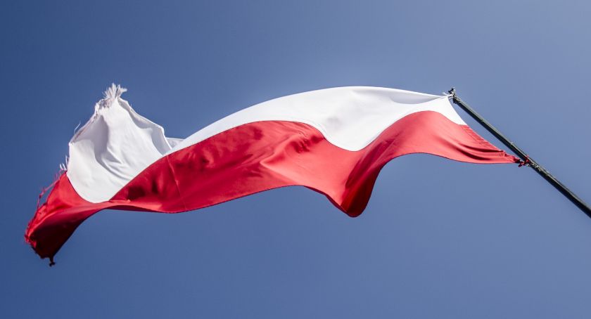 Akcja „Pod biało-czerwoną” w Szczecinku. Z głosami raczej średnio