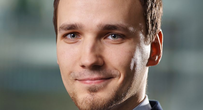 PKO BP: sztuczna inteligencja wpływa na nasze życie na tyle, na ile jej pozwolimy