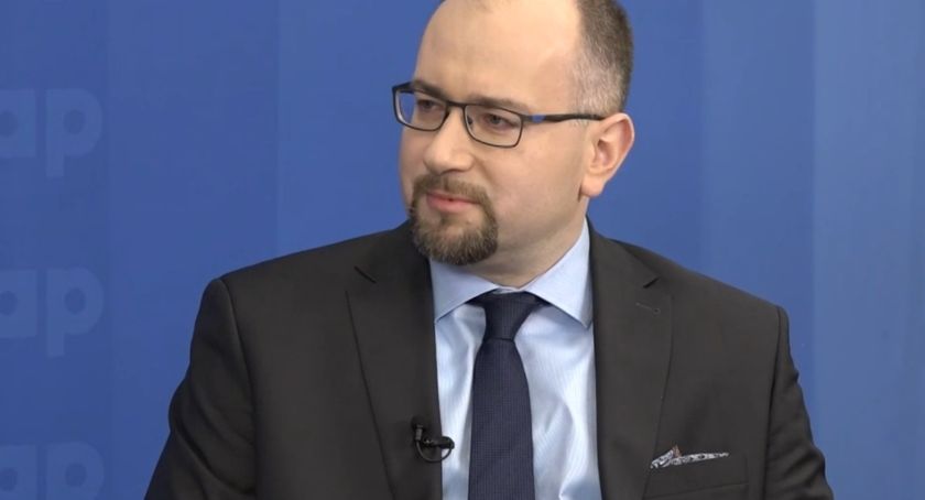 Raport PGNiG: z tytułu działalności spółki do samorządów trafia 200 mln zł rocznie 