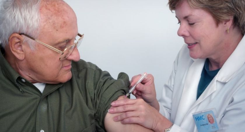 Praca w Niemczech jako opiekunka – czy to się opłaca?