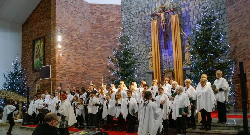 Święta przed czasem pandemii. Wielki koncert kolęd i pastorałek w parafii św. Rozalii