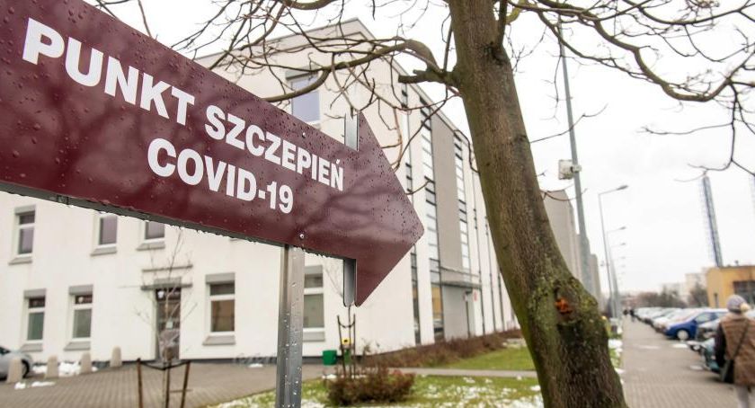 Szczepienia przeciwko Covid-19. Od piątku rusza rejestracja seniorów