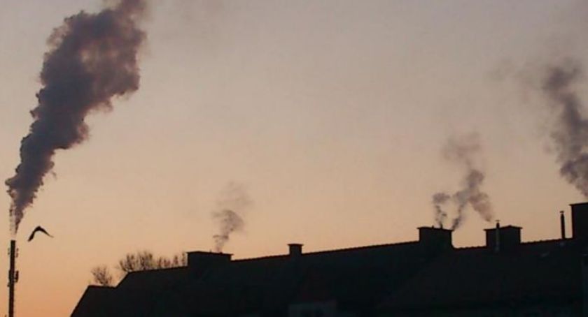 Smog w Szczecinku. Normy pyłów zawieszonych przekroczone