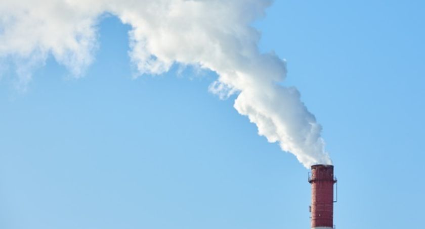 Prawie połowa Polaków uważa, że smog jest poważnym problemem