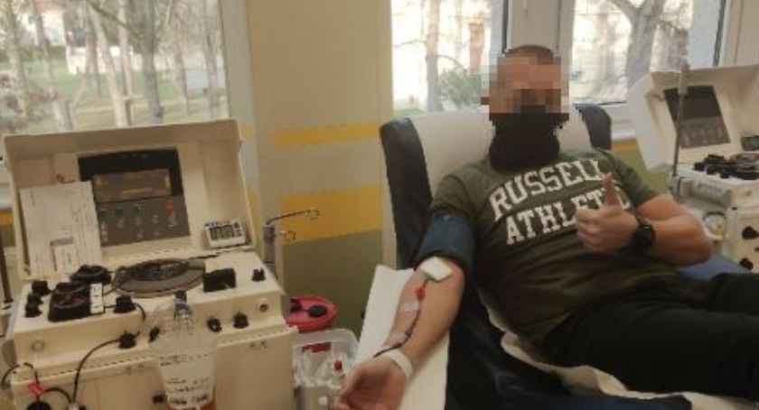 Policjanci - ozdrowieńcy oddali swoje osocze potrzebującym
