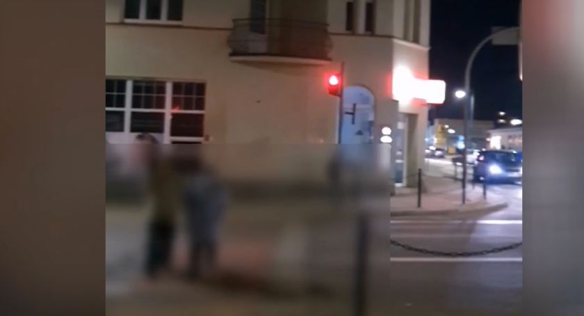 Potrącenie dziewczynki na pasach. Przyczyną nagłe wtargnięcie, prędkość czy... zła instalacja świetlna?