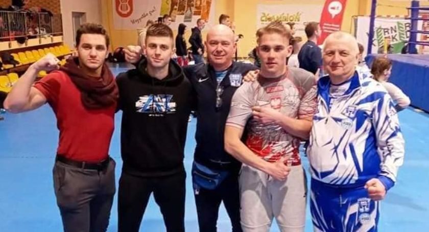 Jakub Pokusa debiutuje w boksie. Wygrana i tytuł najlepszego zawodnika!