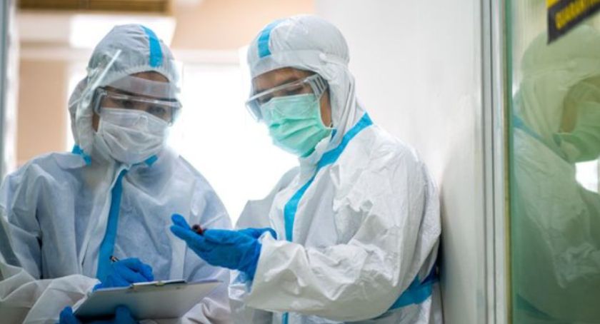 Koronawirus. Szpital w Szczecinku szuka pielęgniarek i ratowników