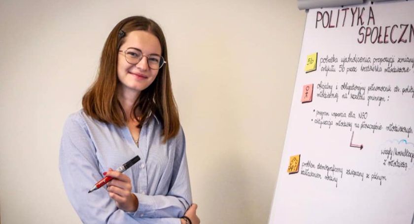 Paula Jakubik laureatką ogólnopolskiej Olimpiady Wiedzy o Mediach