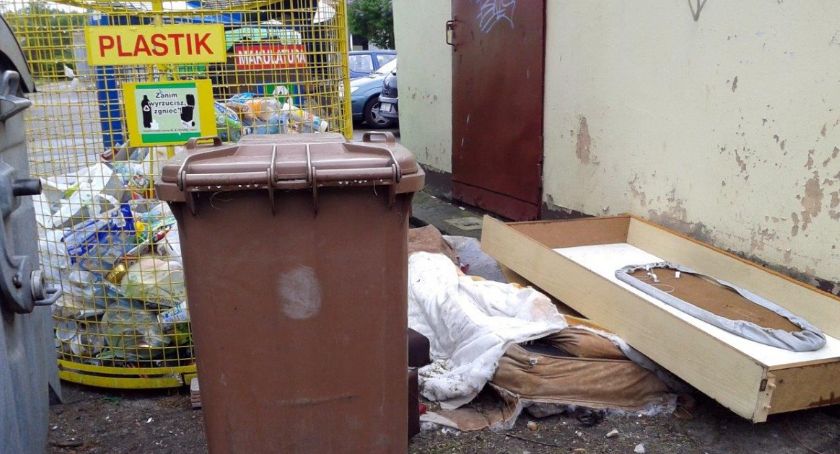 Opłaty za śmieci będą jednak liczone od zużycia wody? Ratusz wraca do kontrowersyjnego pomysłu