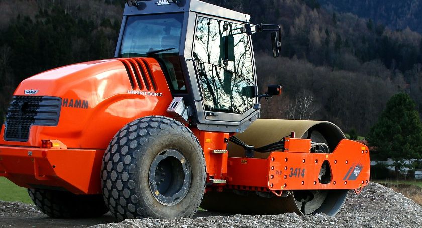 Inżynier robót drogowych, monter  żaluzji, spawacz. Oferty pracy w Szczecinku