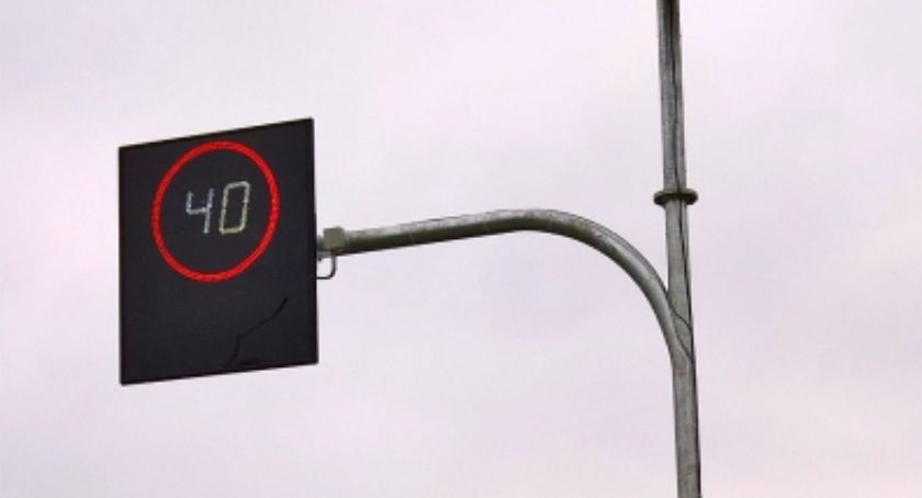 W Gminie Szczecinek tablice pokażą kierowcom prędkość