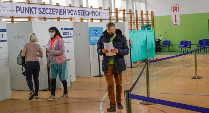 Szczepienia w powiecie szczecineckim. Dużo wolnych miejsc na szczepionkę Pfizera