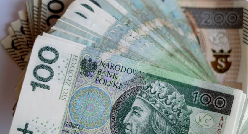 Pracodawcy chcą płacić Ukraińcom więcej niż Polakom