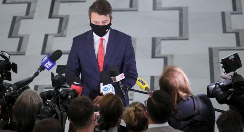 Rzecznik rządu ostrzega: W najbliższych tygodniach będziemy przedmiotem ataku 