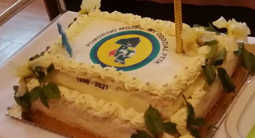 25. urodziny Pomorskiego Wojskowego Oddziału PTTK. Szczecineckie Wiarusy świętowały w Wałczu