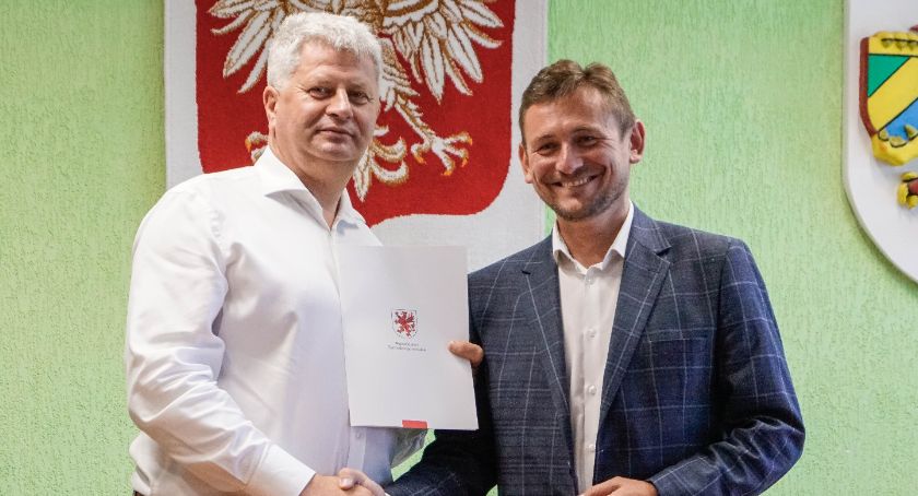 Są pieniądze na infrastrukturę sportową w Gminie Szczecinek. Umowy podpisane