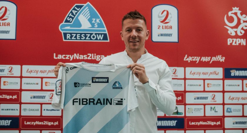 Bartłomiej Poczobut przeszedł z Widzewa do Stali Rzeszów