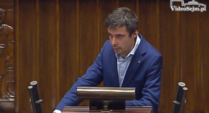 Poseł Radosław Lubczyk pyta o brata wiceminister Małgorzaty Golińskiej