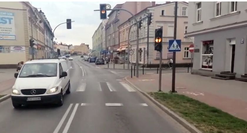 Autobus jechał z zepsutymi hamulcami