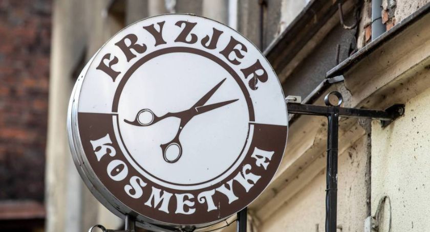 Fryzjerzy i kosmetyczki o kolejnym lockdownie: Nie damy się łatwo zamknąć!