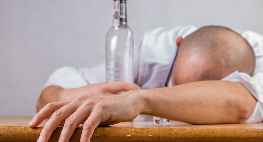 Nocna prohibicja w Szczecinku? Gdzie można by było wtedy kupić alkohol?