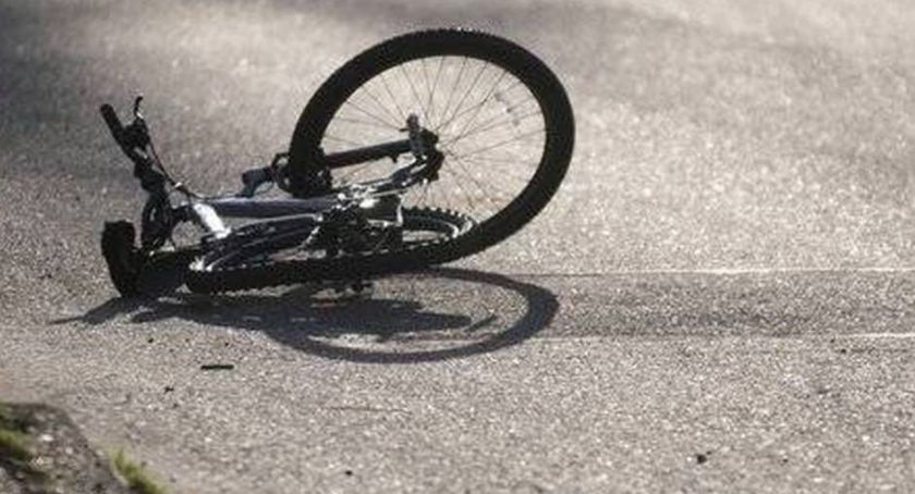 Pijany rowerzysta jechał deptakiem. Wydmuchał dwa promile