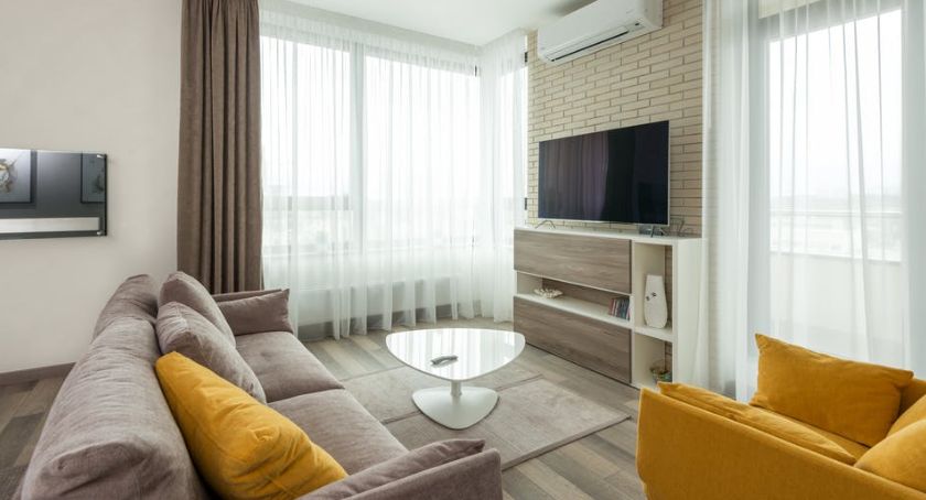 Najpopularniejsze wymiary sof do salonu