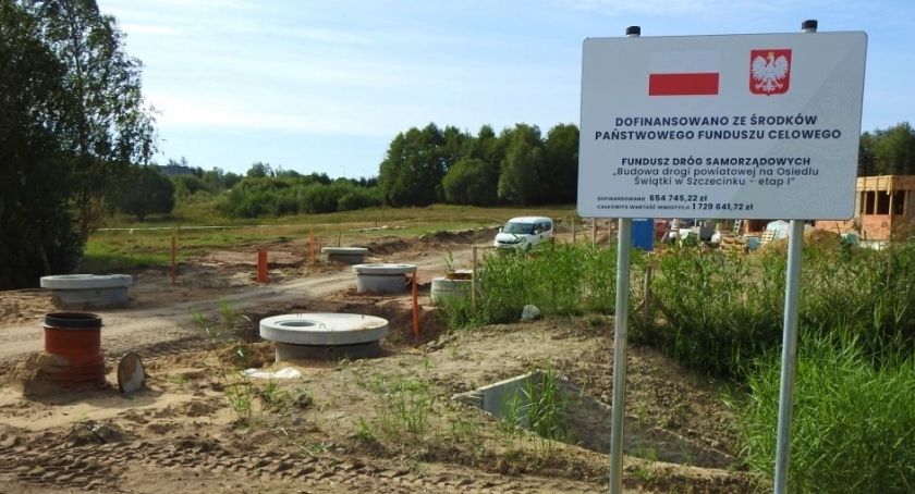 Nowa droga na Świątkach. Powstaje dzięki Rządowemu Funduszowi Rozwoju Dróg