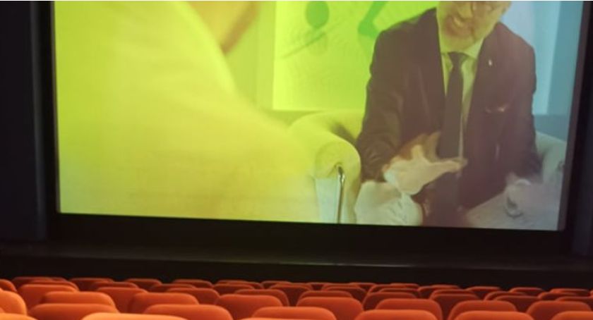 Koniec z wyświetlaniem filmów na żółto. W kinie Wolność będzie nowy projektor