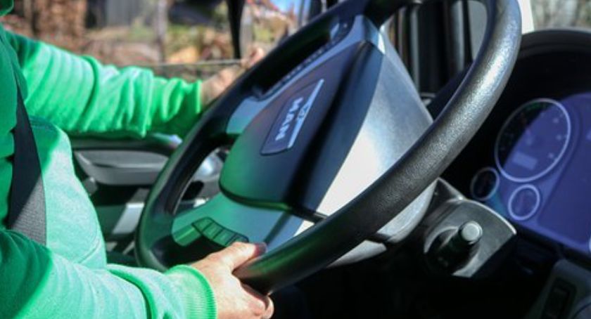 Fryzjer, kierowca ciężarówki, nauczyciel, sprzątaczka. Oferty pracy w Szczecinku
