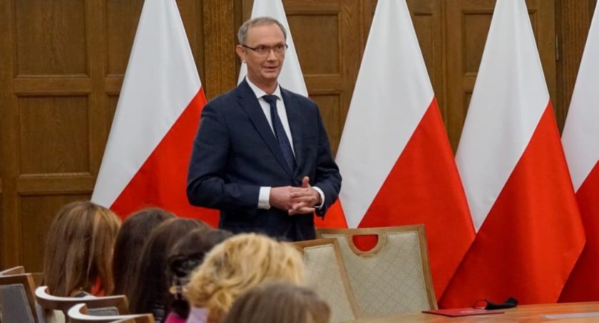 Od radnego do wicewojewody. Tomasz Wójcik już na stanowisku