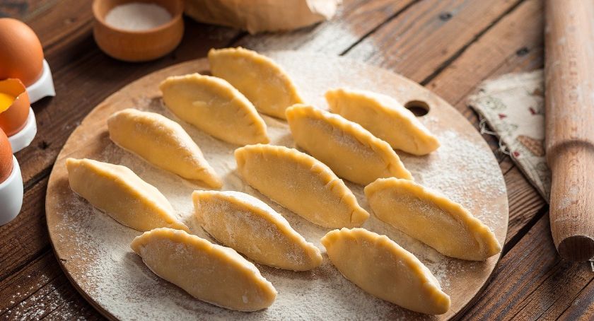 Pracownik do wyrobu pierogów, instruktor w restauracji. Oferty pracy w Szczecinku