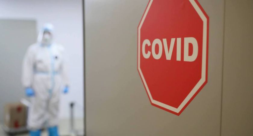 Ministerstwo Zdrowia: są nowe zalecenia co do farmakoterapii w COVID-19