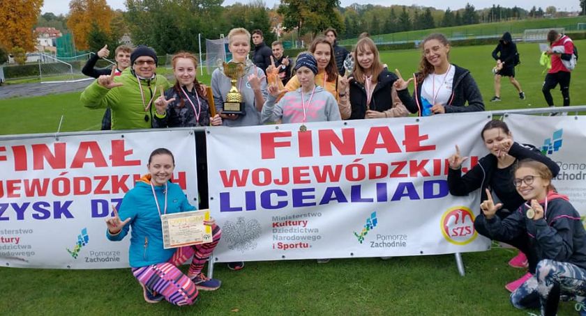 Licealiada: Dziewczyny z I LO zostały mistrzyniami województwa!