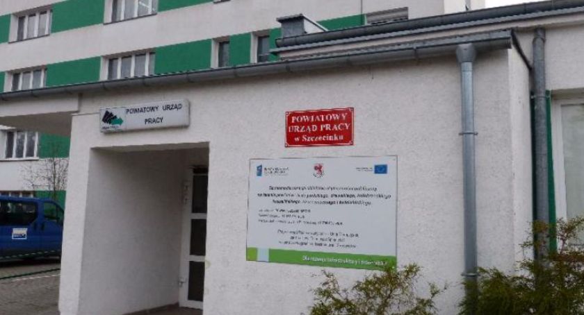 Elektryk, księgowa, nauczyciel, strażnik miejski. Nowe oferty pracy w Szczecinku
