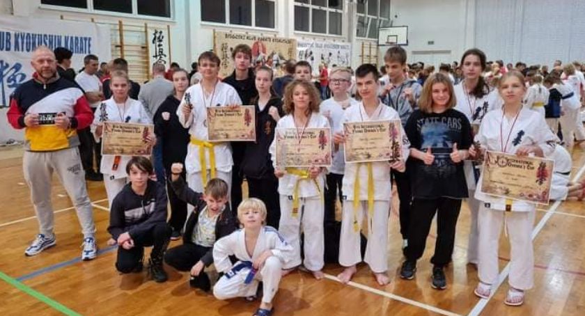 Medale szczecineckich karateków w Bydgoszczy