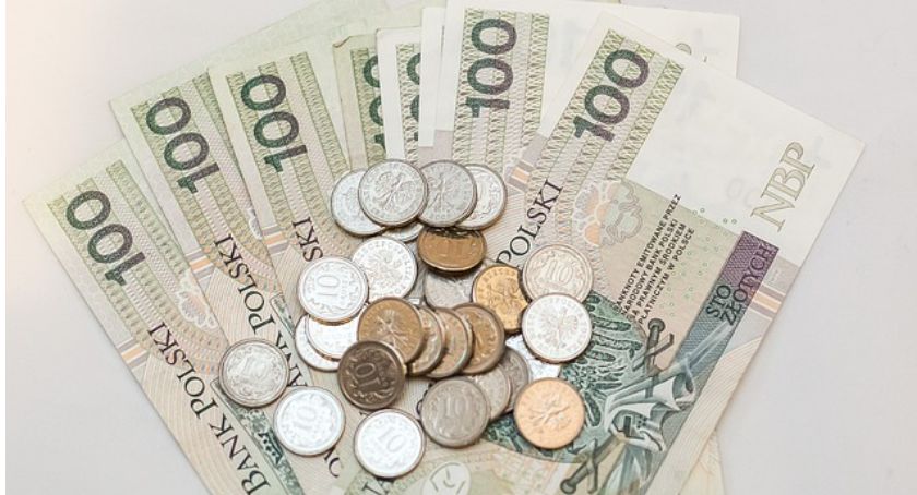 Jakie są warunki otrzymania kredytu na kwotę 10 tysięcy?